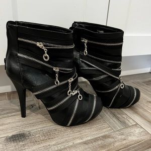 SZ 9 Black Zippered Dollhouse Booties